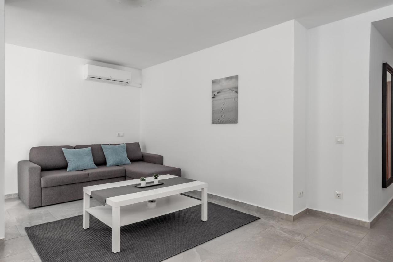 Flat Near The Movida By Costarentals - Ref 170 Apartment